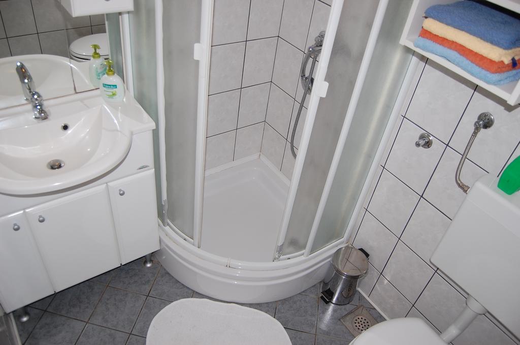 Apartments Jakobi By El-Pi Tours Нівице Номер фото