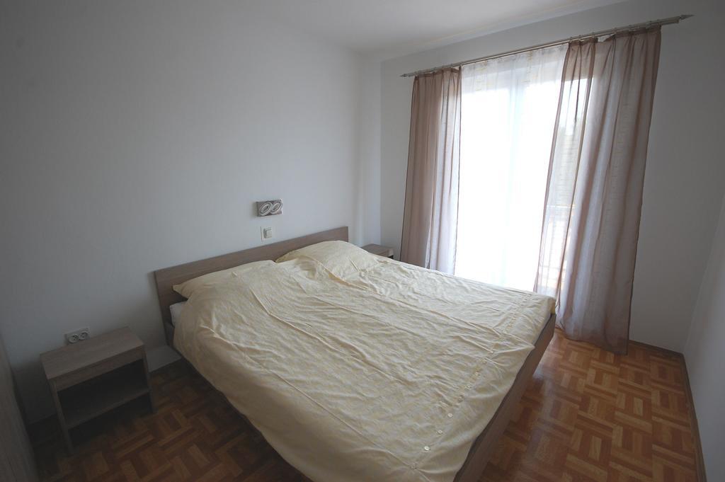 Apartments Jakobi By El-Pi Tours Нівице Екстер'єр фото