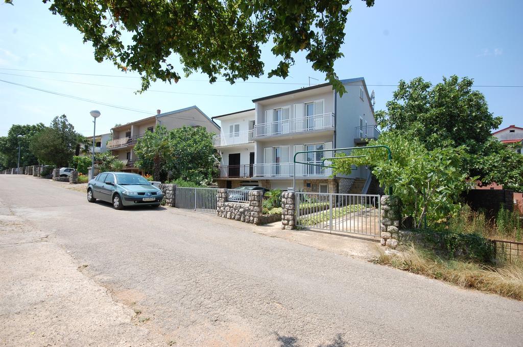Apartments Jakobi By El-Pi Tours Нівице Екстер'єр фото